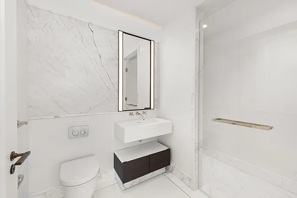 Rented by Compass | media 9