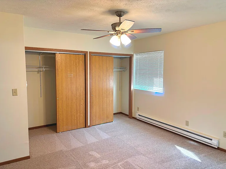 301 Hancock Ave — Photo 11