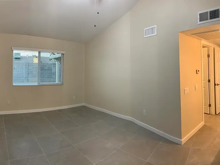 3014 W Runion Dr — Photo 8