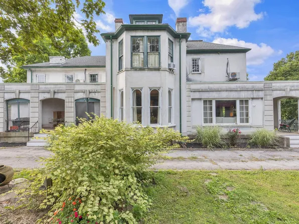553 Mount Vernon Rd, Newark, OH 43055
