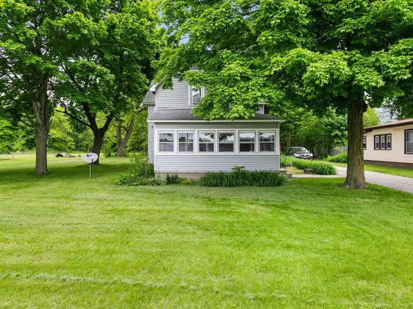 1540 Edwardsburg Ave, Elkhart, IN 46514