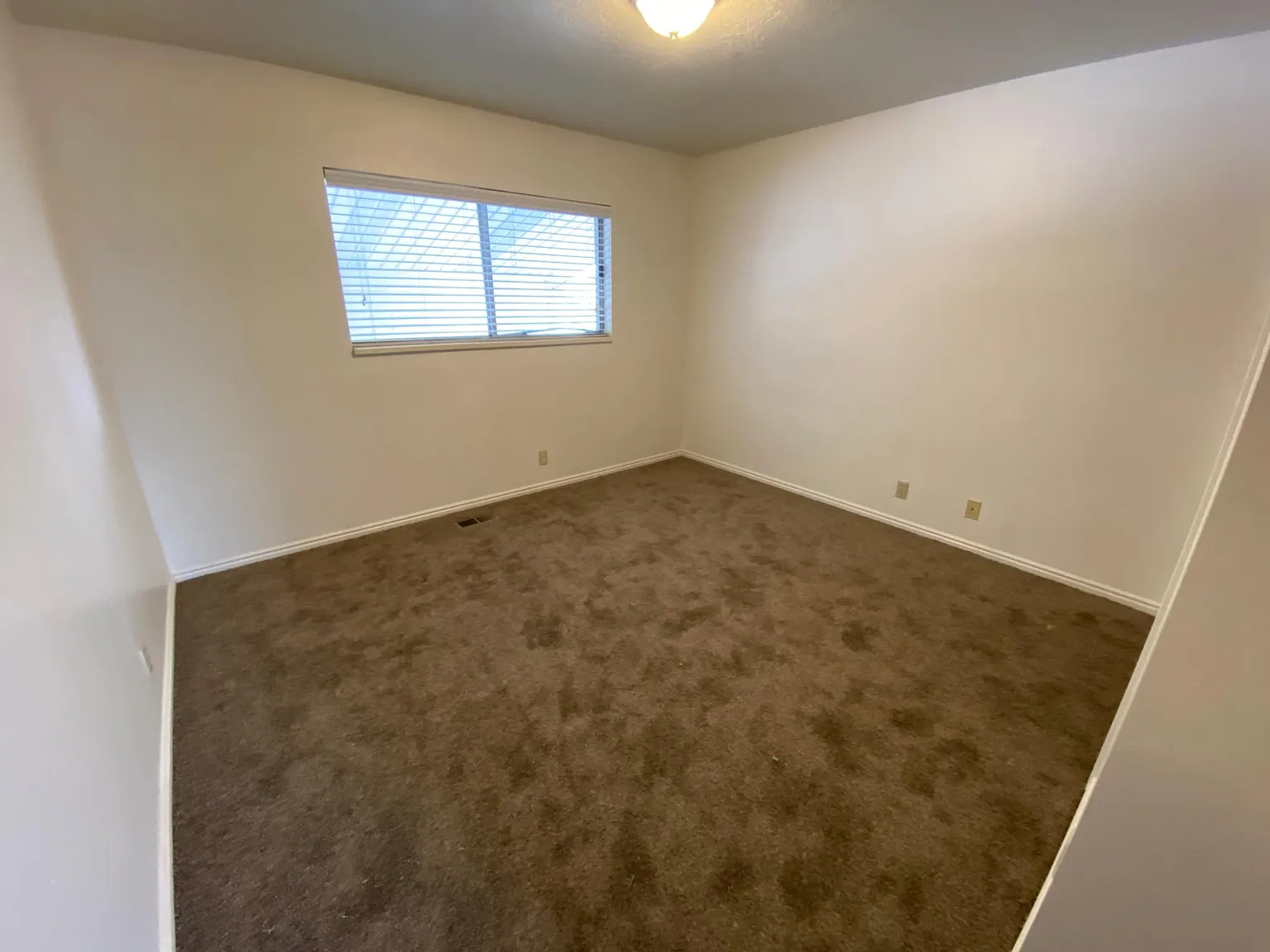 2 bed, 850 sqft, $1,100 — Photo 3