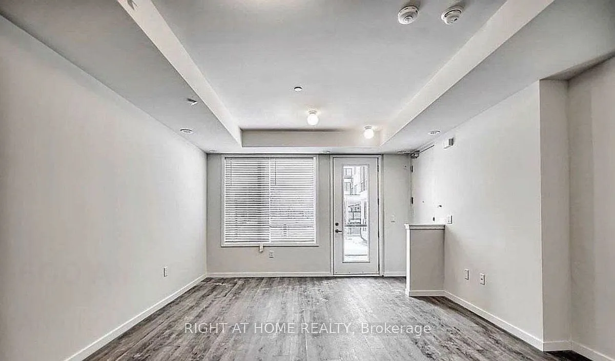 Building Photo - 600 Alex Gardner Cir #111