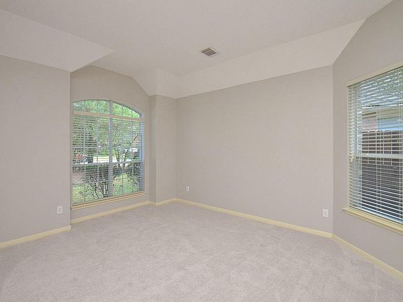 4th image of 43 S Lace Arbor Dr