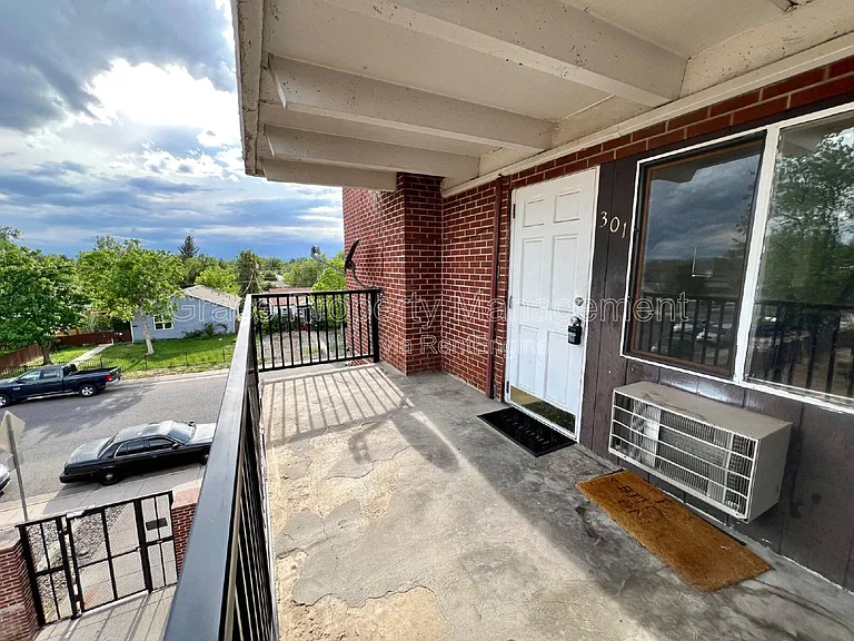 1180 Yosemite St #301 — Photo 16