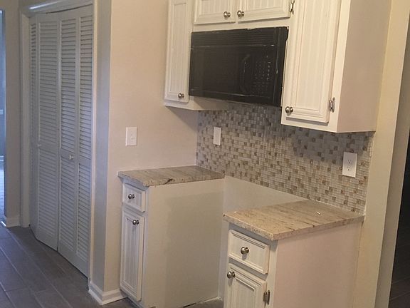 5th image of 8656 Loxley Pl