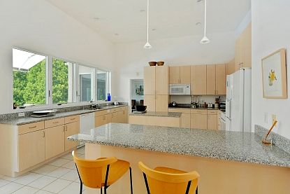 5th image of 2 Pheasant Close S