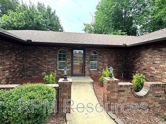 3rd image of 10440 NW 15th Pl