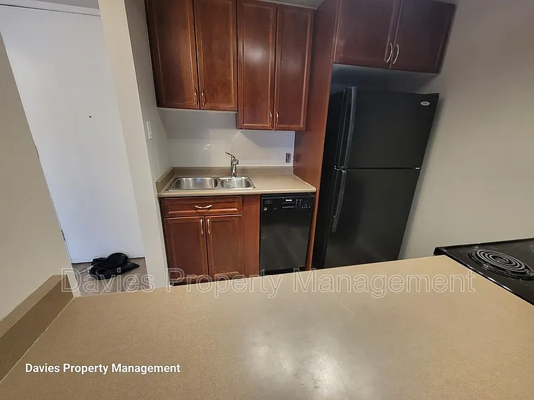10326 117th St NW #302 — Photo 5