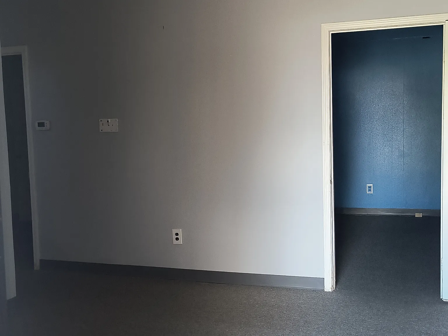 S. Olive Street - 3006 — Photo 2
