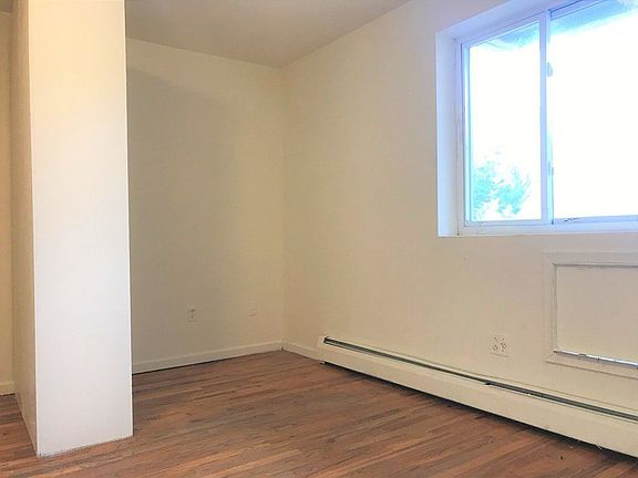 3rd image of 5056 48th St #1