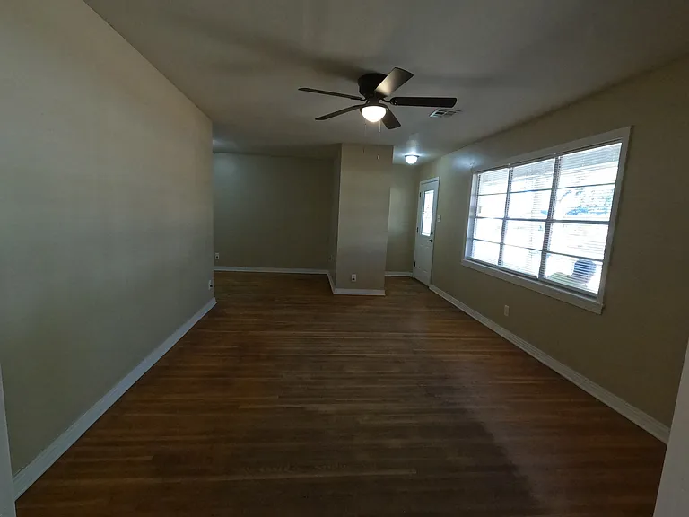 765 Callaway Dr — Photo 13