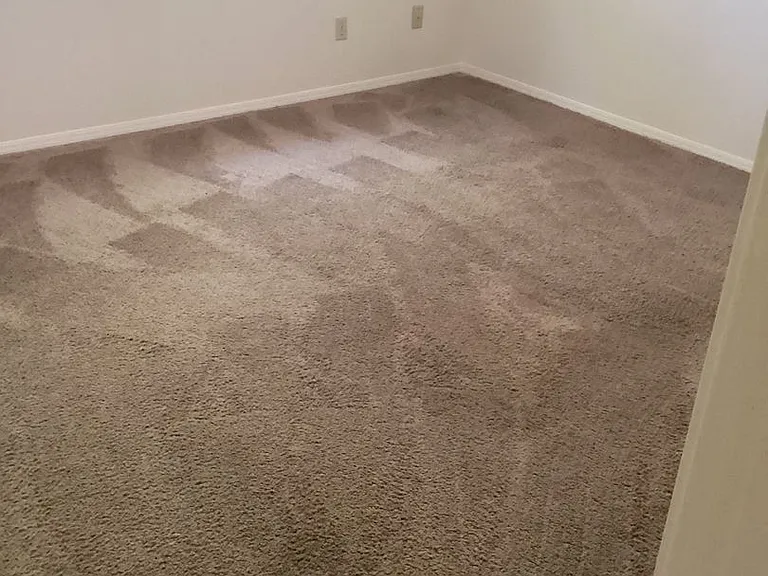 425-431 N Tiffany Dr — Photo 25