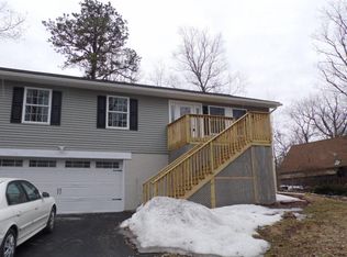 280 Bromley Rd, Henryville, PA 18332