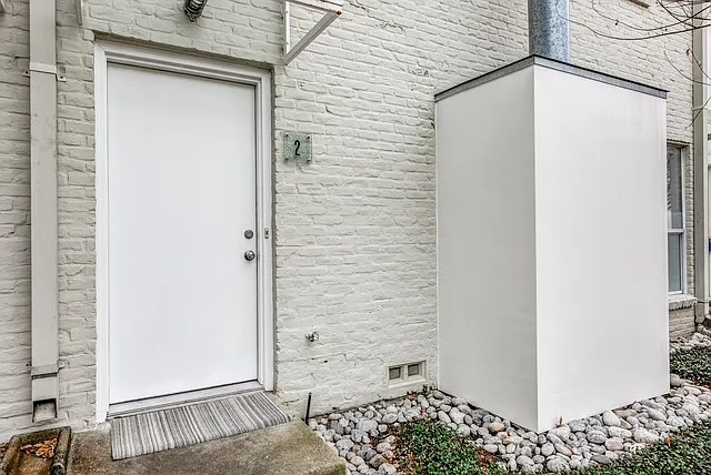 4122 Travis St #2 — Photo 19