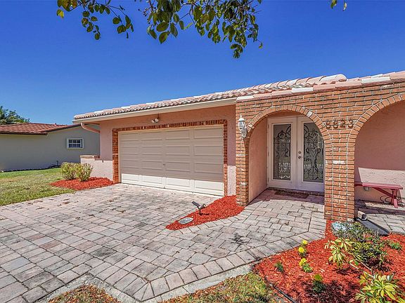 5th image of 8823 NW 20th Manor