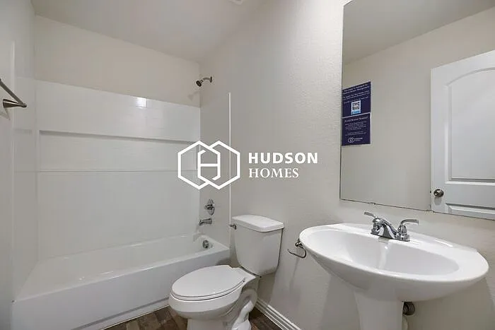4717 Owenwood Ave — Photo 9
