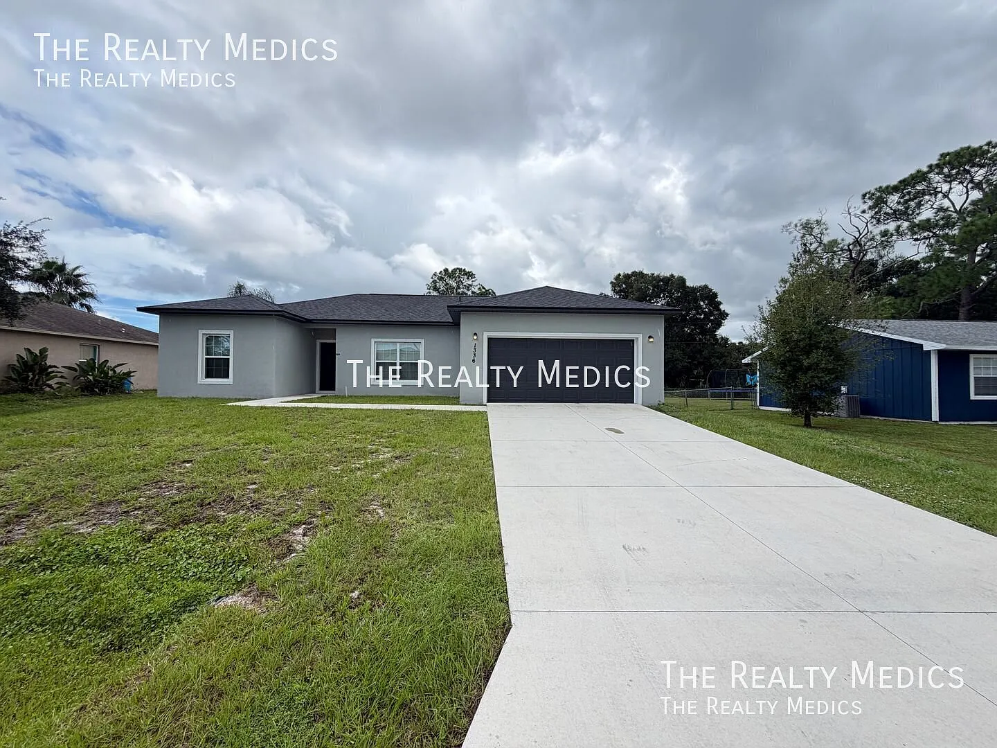 Modern 3 Bedroom Palm Bay Home Great Location! — Photo 2