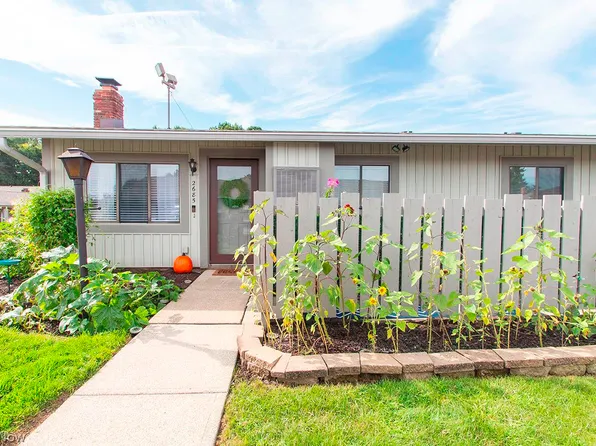 2685 Mull Ave #16-A, Copley, OH 44321
