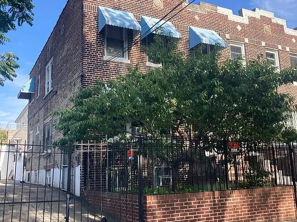 3111 101st St, East Elmhurst, NY 11369