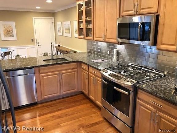 4th image of 1135 Hillpointe Cir