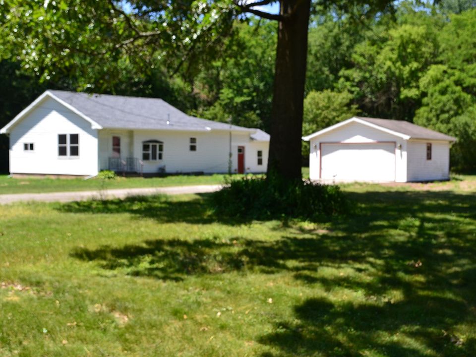 1st image of 26661 Lakeview Dr