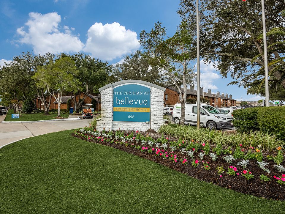 1st image of 695 Pineloch Dr #207-1