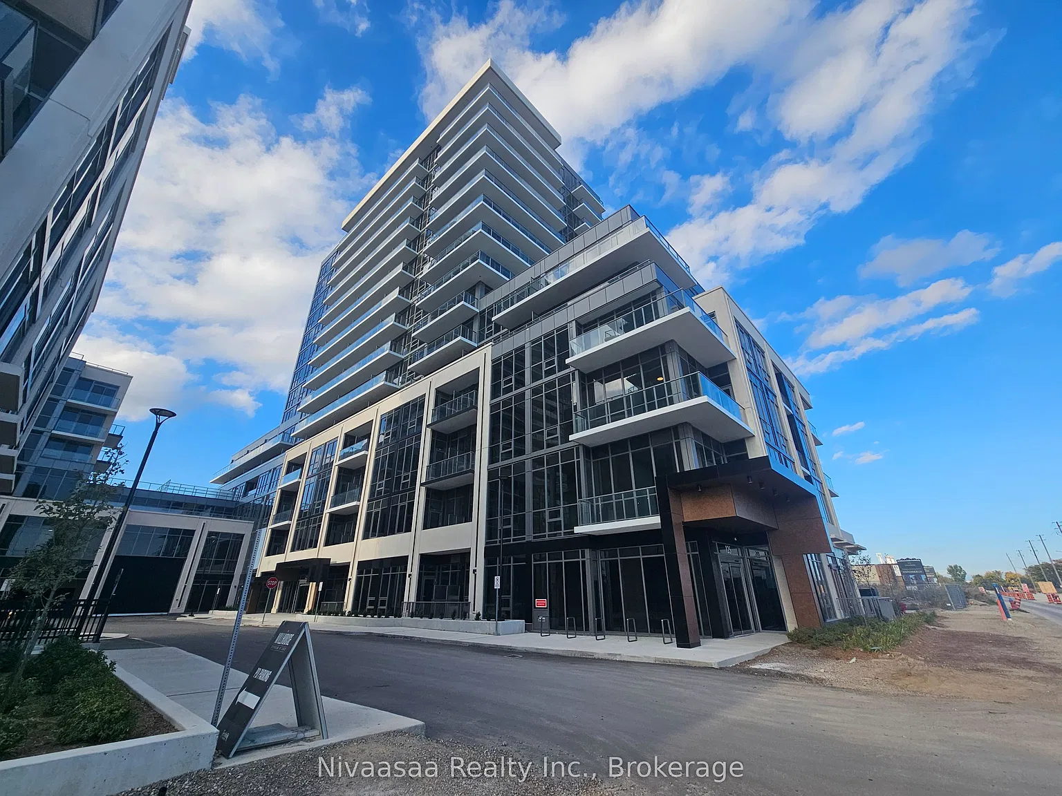 1 bed, $1,999 — Photo 1