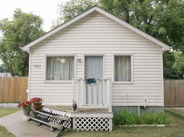 1421 H AVENUE N, Saskatoon, SK S7L 2E5