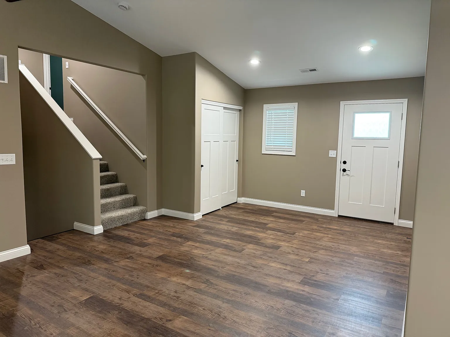 4 bed, 1600 sqft, $2,200 — Photo 3