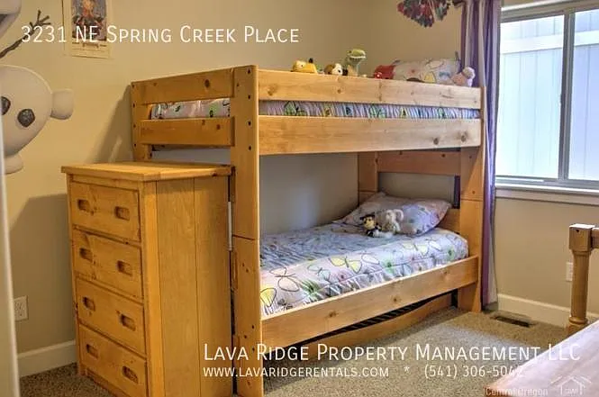 3231 NE Spring Creek Pl — Photo 12
