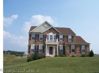 2818 Galaxy Dr, Chambersburg, PA 17201