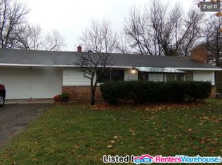 1410 Skyline Rd, Eagan, MN 55121