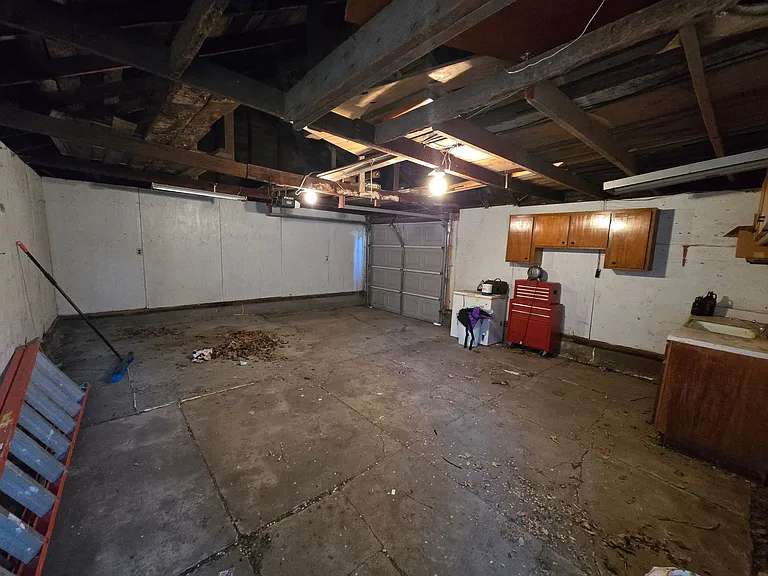 1006 Dexter St — Photo 32