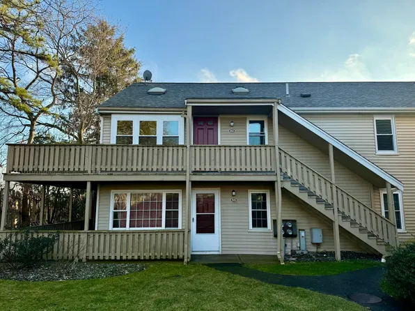 1029 Iyannough Road D BLDG 8, Hyannis, MA 02601