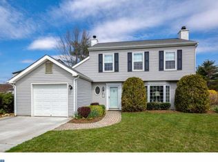10 Elmwood Pl, Logan Township, NJ 08085