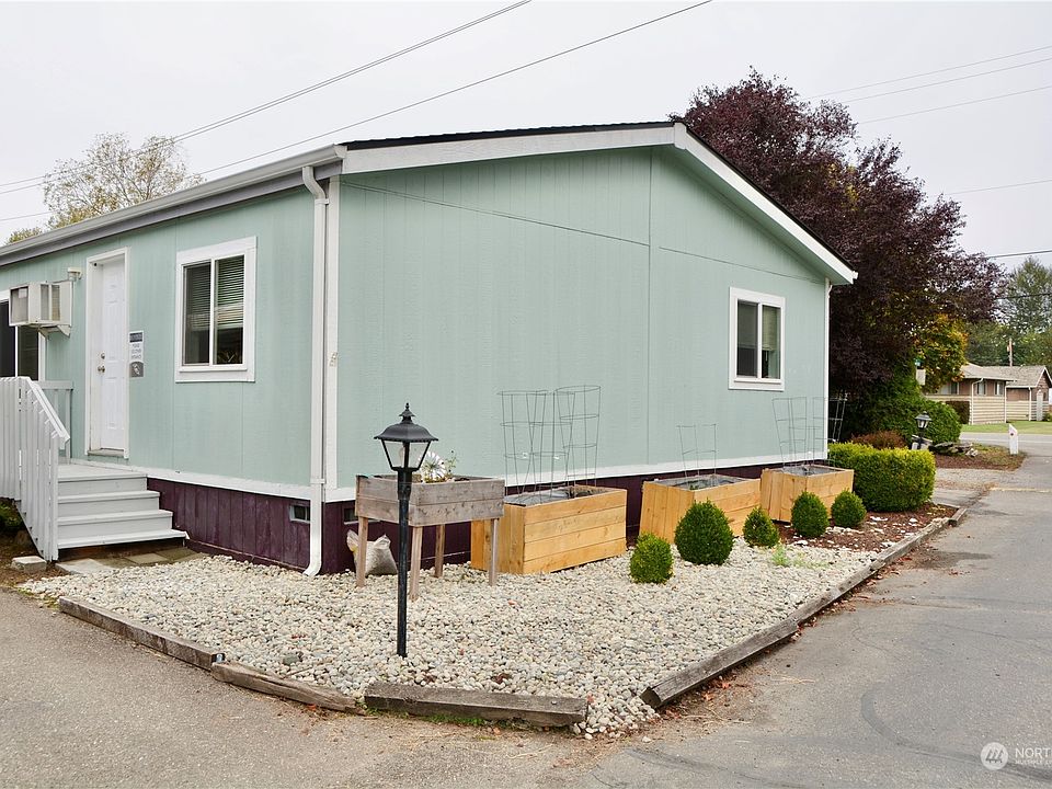 1st image of 8402 143rd Avenue Ct E