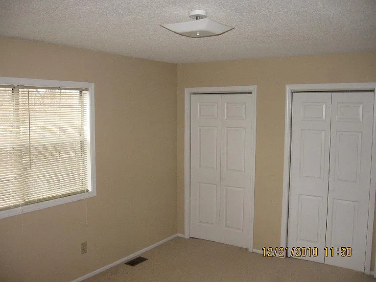 255 N 3rd St — Photo 5