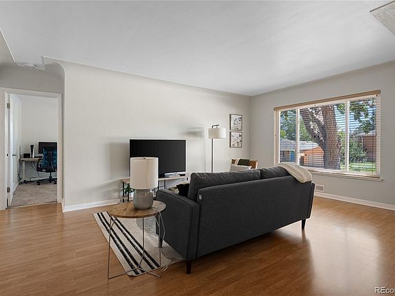 3rd image of 2331 S Wolff Street
