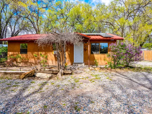 748 S McCurdy Rd #B, Espanola, NM 87532