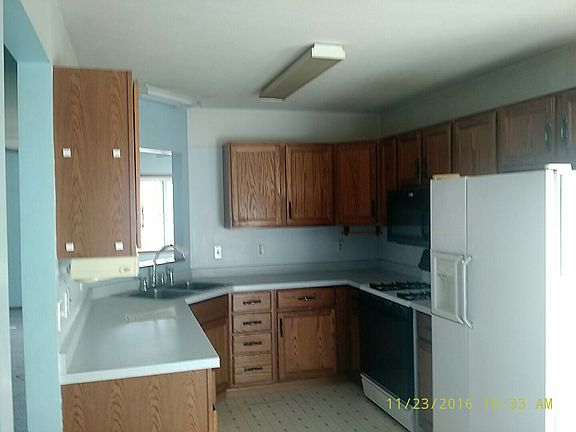 3rd image of 100 Spruce St