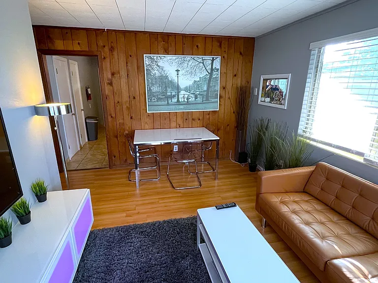 346 Clifton Ave — Photo 13