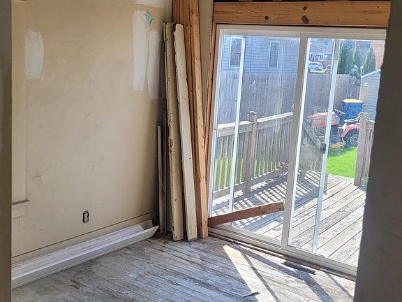 4th image of 1419 Union St