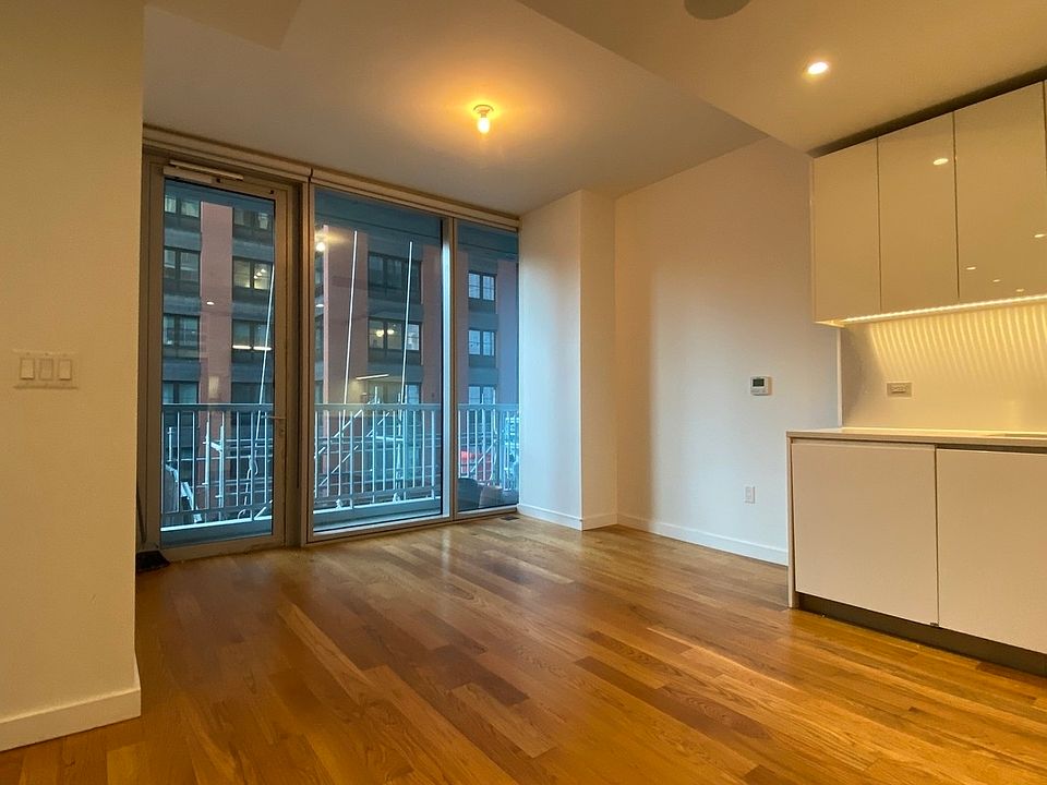 1st image of 436 Albee Sq #3D
