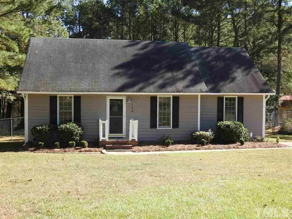 108 Fox Hunt Ct, Youngsville, NC 27596