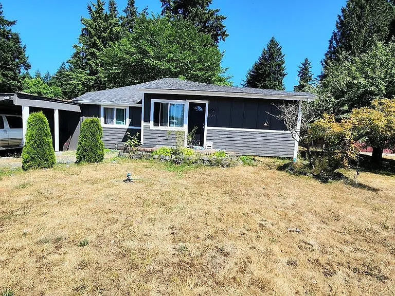 231 Military Rd E — Photo 12