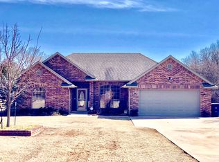 1510 Blue Bird Mnr, Blanchard, OK 73010