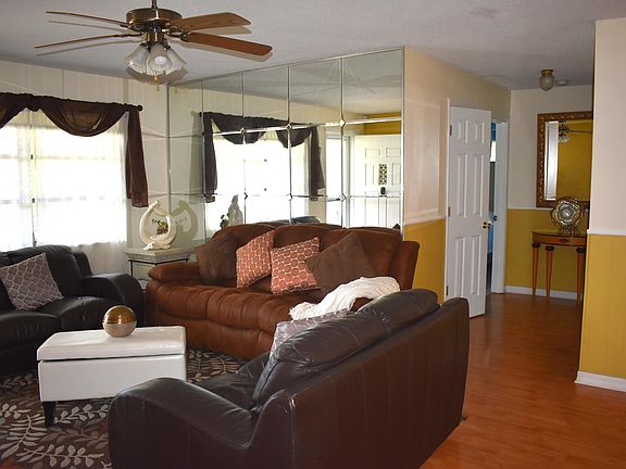 5th image of 6770 NW 17th Ct