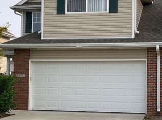 8931 Venice Ln, Lincoln, NE 68526