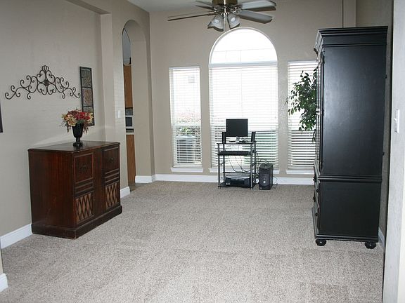 3rd image of 4425 Hunters Lodge Dr